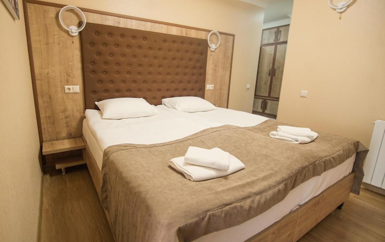 Hotel Juralius Tbilisi Exteriör bild