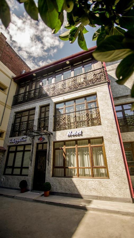 Hotel Juralius Tbilisi Exteriör bild